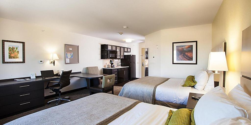 Candlewood Suites Belle Vernon By Ihg Екстер'єр фото